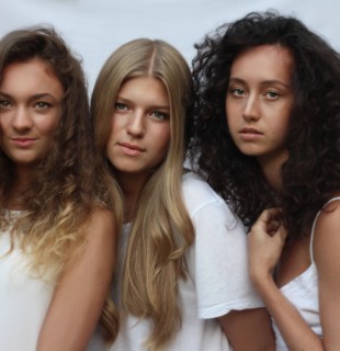 LIGHTNING - Irena Vavrušková